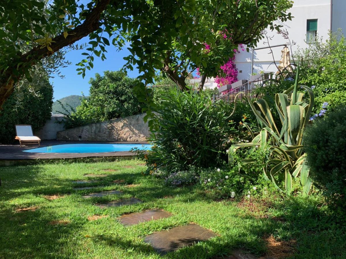 בורגטו סנטו ספיריטו Villa Pineland מראה חיצוני תמונה