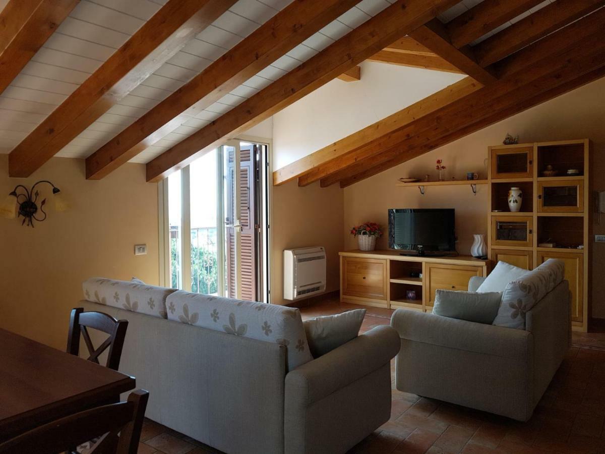 בורגטו סנטו ספיריטו Villa Pineland מראה חיצוני תמונה